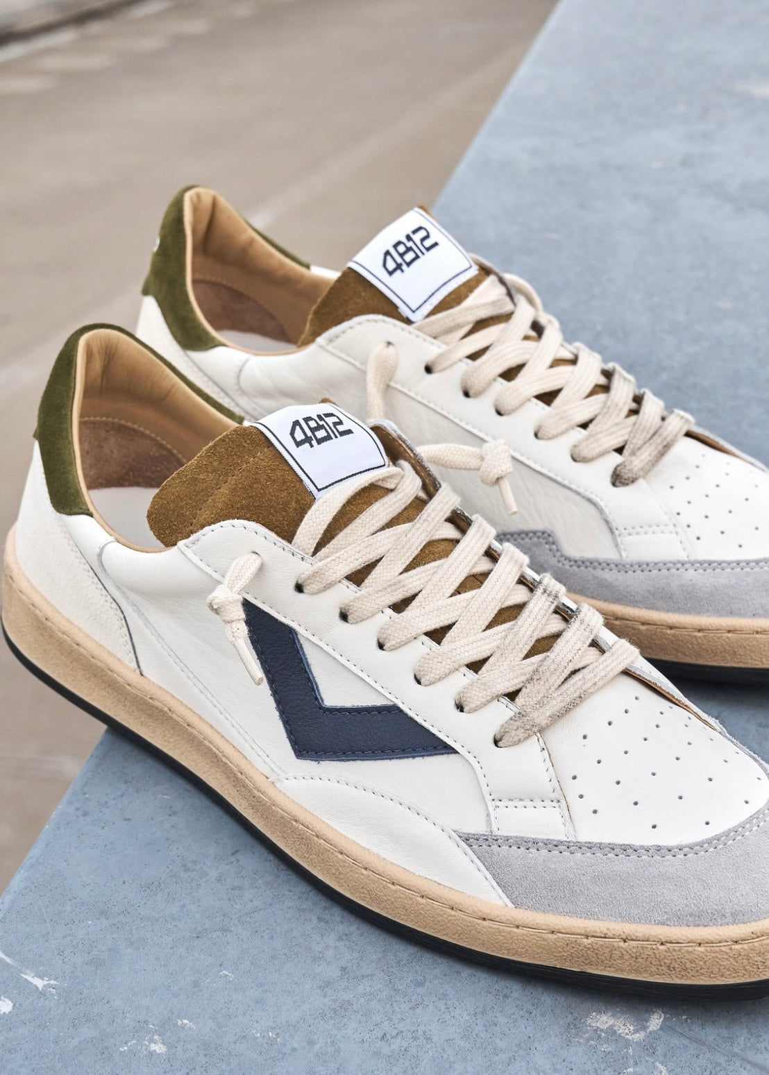 4B12 SNEAKERS PLAY NEW